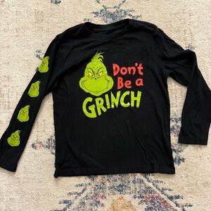 Old Navy Black and Green Grinch Long Sleeve Tee